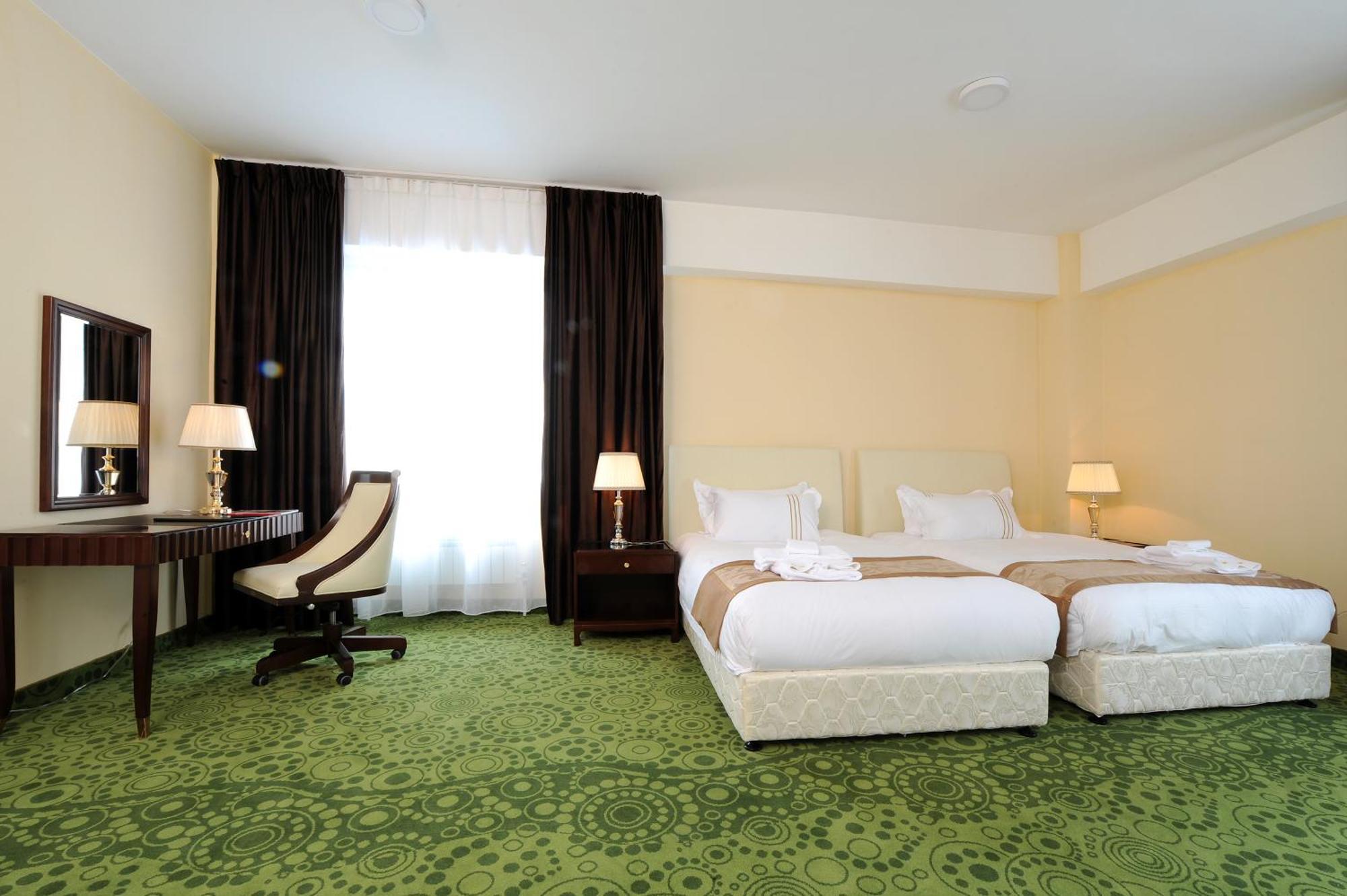 Alpha Hotel อูลานบาตอร์ ภายนอก รูปภาพ