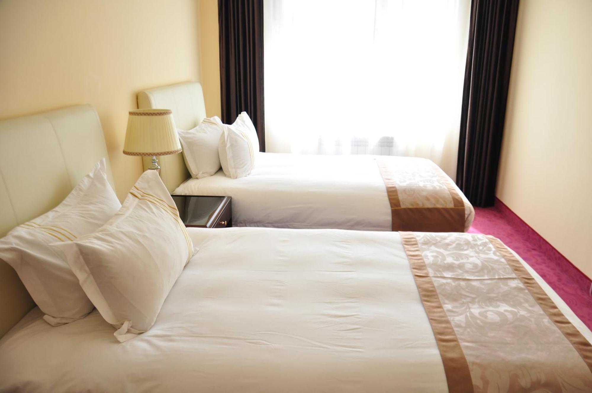 Alpha Hotel อูลานบาตอร์ ภายนอก รูปภาพ