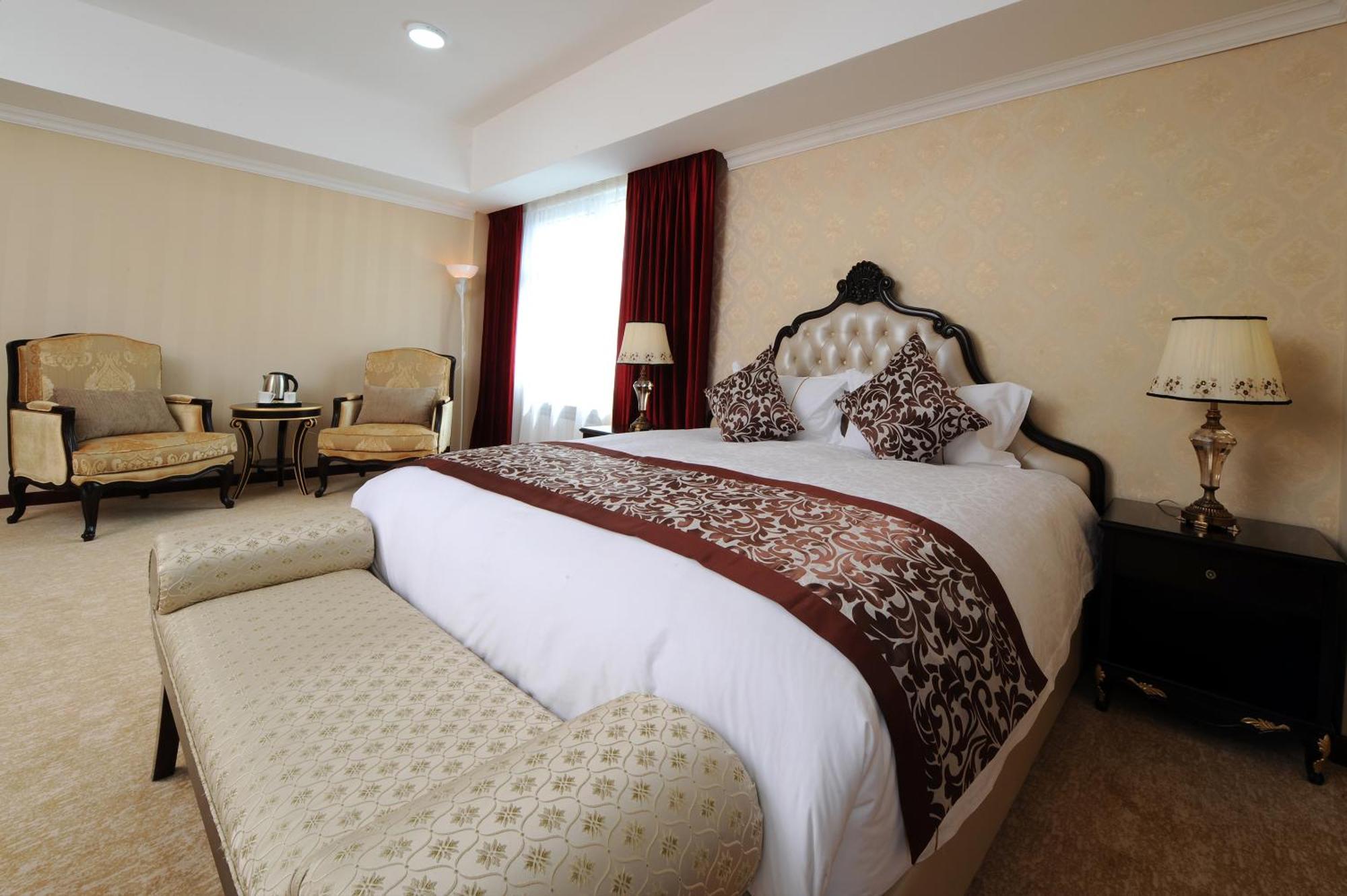 Alpha Hotel อูลานบาตอร์ ภายนอก รูปภาพ