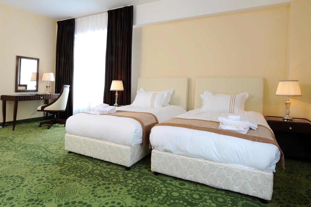 Alpha Hotel อูลานบาตอร์ ภายนอก รูปภาพ